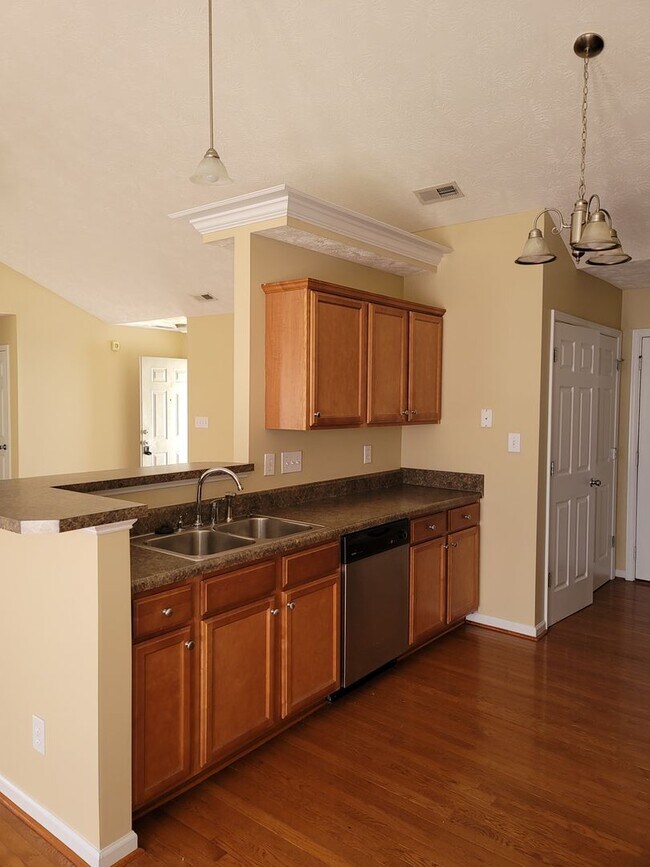 Foto del edificio - NEW LISTING- 3 bd/ 2 ba located MINUTES from Fort Bragg! Quiet Neighborhood!