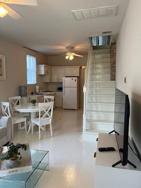 Foto principal - 7633 Freret St