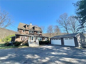 Building Photo - 1 Mineral Springs Rd