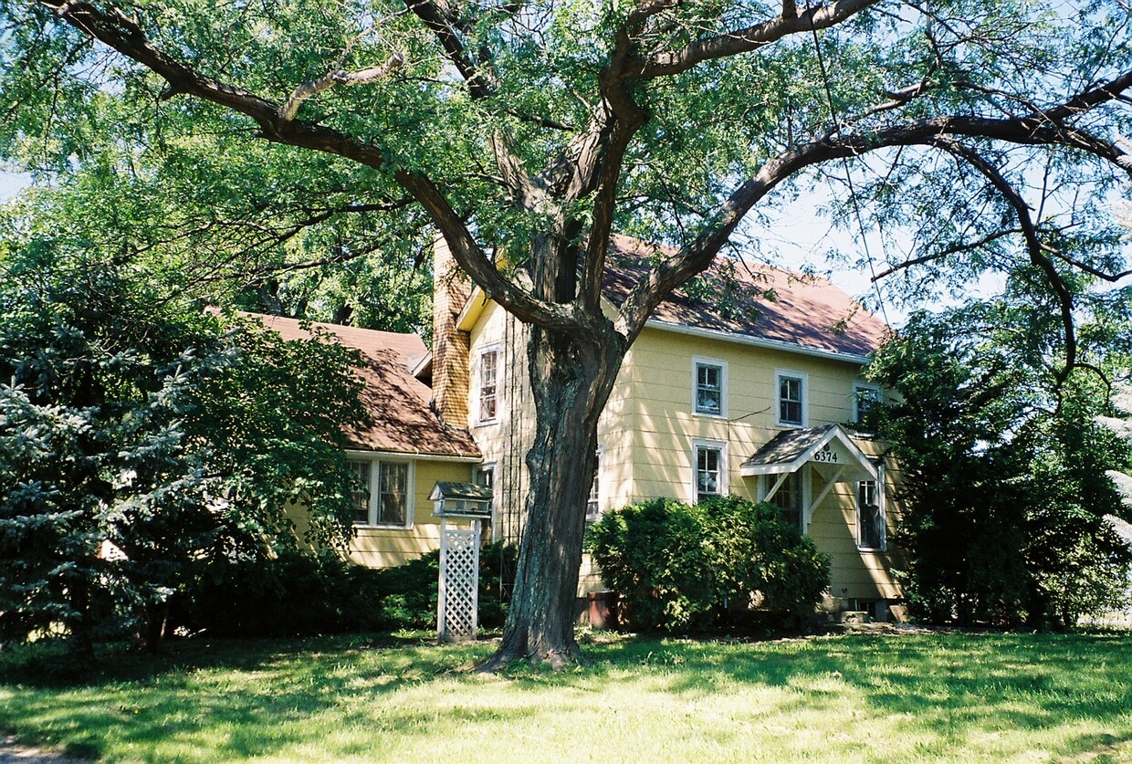 6374 S Scottdale Rd, Berrien Springs, MI 49103 House Rental in