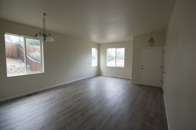 Building Photo - 3998 Kings Row