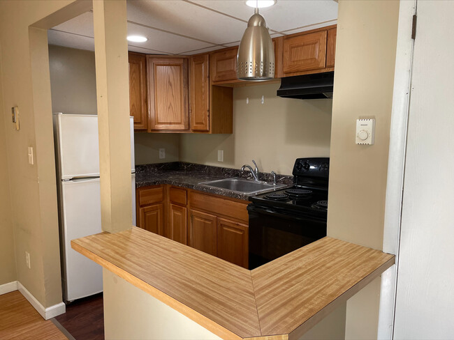 Foto del edificio - 526 Tallmadge Rd