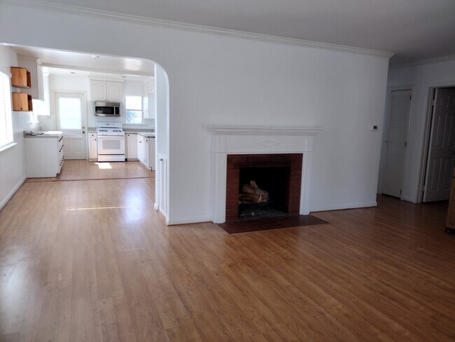 Living Room - 2850 Sanborn Ave