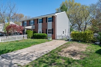 Building Photo - 8575 Beacon Point Rd
