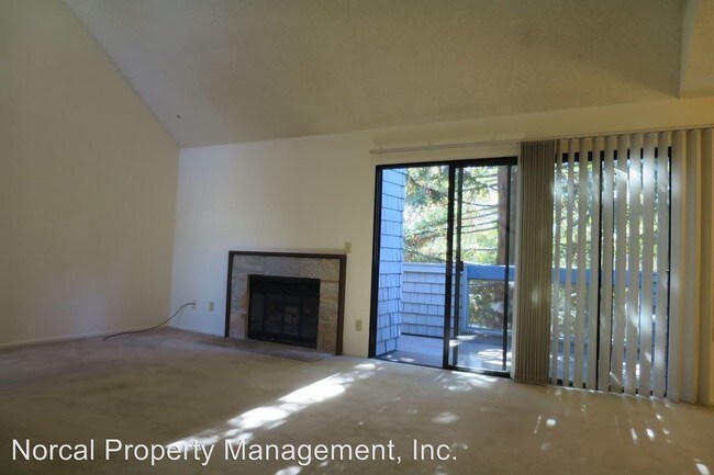 Building Photo - 2 br, 2 bath House - 1045 Foxchase Dr