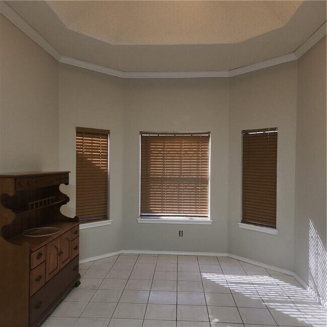 Foto del edificio - 2509 Whitewing Ave