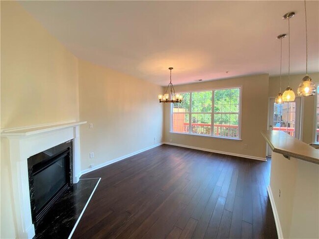Foto del edificio - 4680 Creekside Villas Way