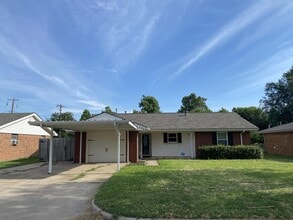 Building Photo - 227 W Ridge Rd