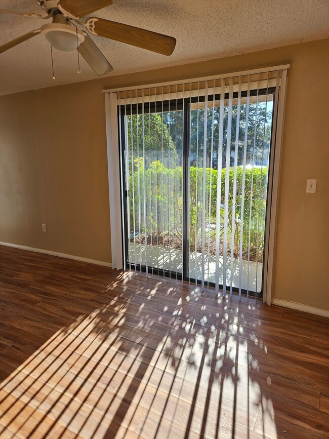 Photo - 129 Camphor Cir Apartment