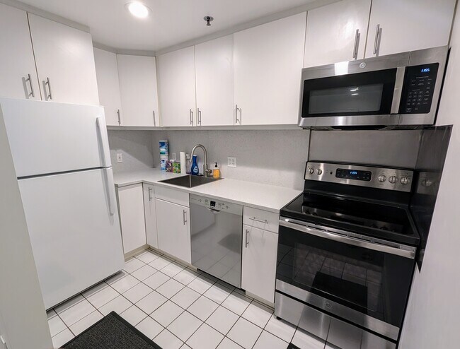Kitchen - 950 Massachusetts Ave