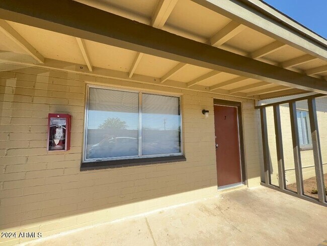 Building Photo - 1800 E Fry Blvd