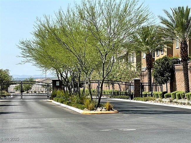 Foto del edificio - 6625 Rocky Reef St