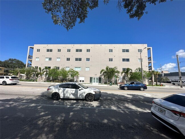 Building Photo - 2311 NW 22nd Ave