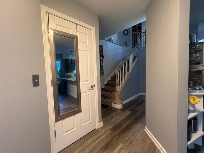 Foto del edificio - 369 Prairie Meadow Ln
