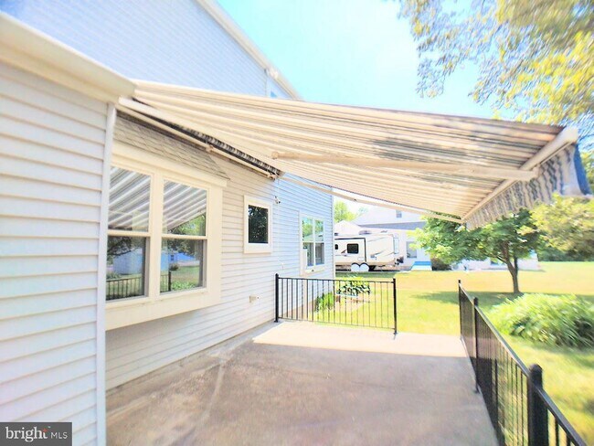 Building Photo - 1272 Alexander Dr
