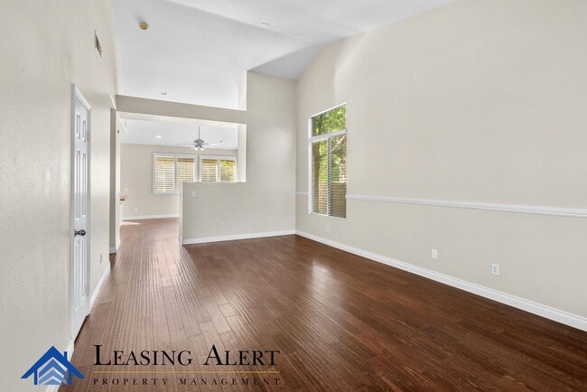 Building Photo - 25627 Shaw Pl