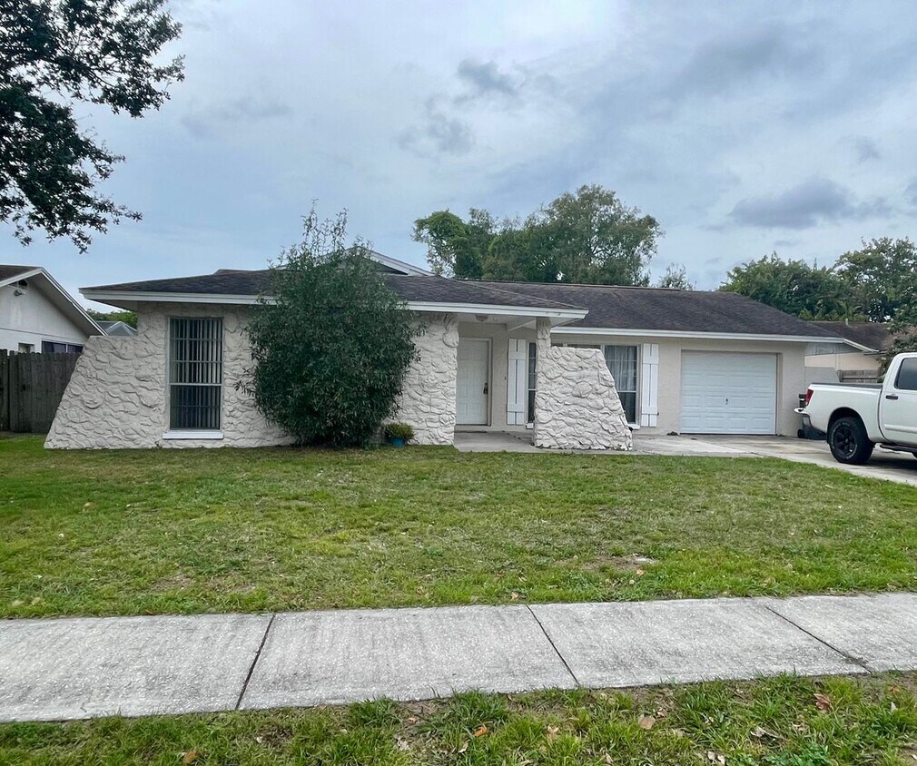 Carrollwood Meadows House Rental in Tampa, FL