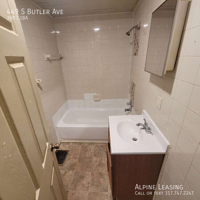 Foto del edificio - 449 S Butler Ave