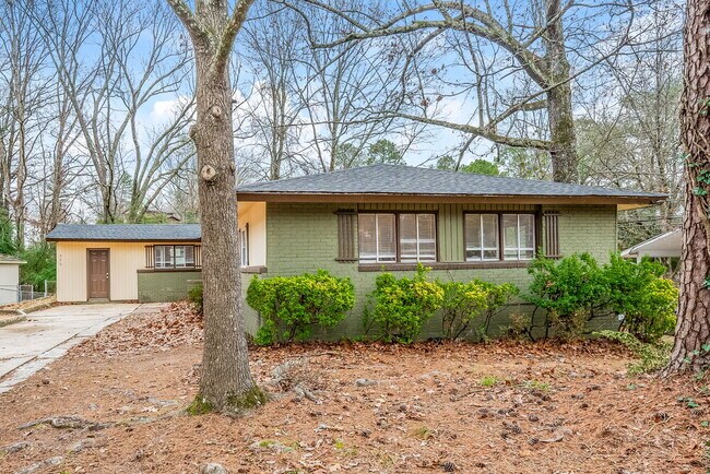 Foto del edificio - 325 16th Ave NW