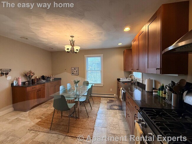 Photo - 119 Central St Apartment