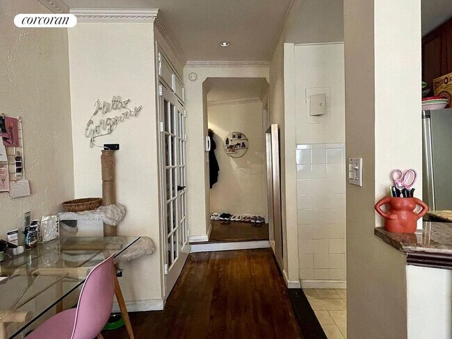 Foto del edificio - 304 E 73rd St