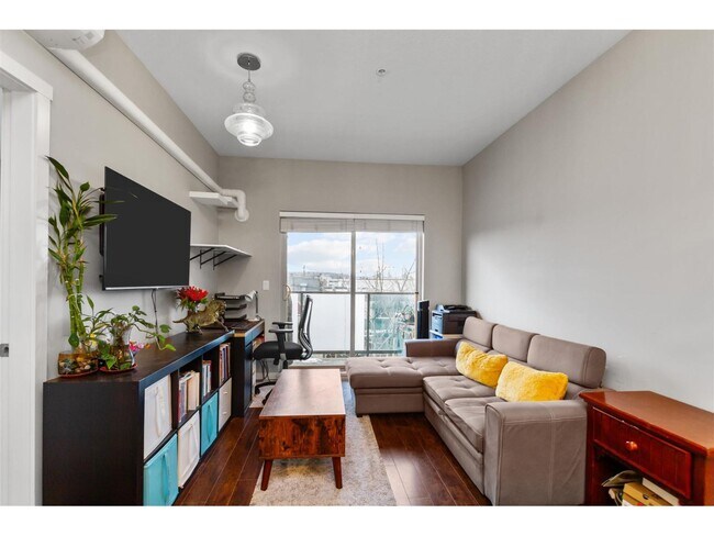 Building Photo - 20460 Douglas Cres