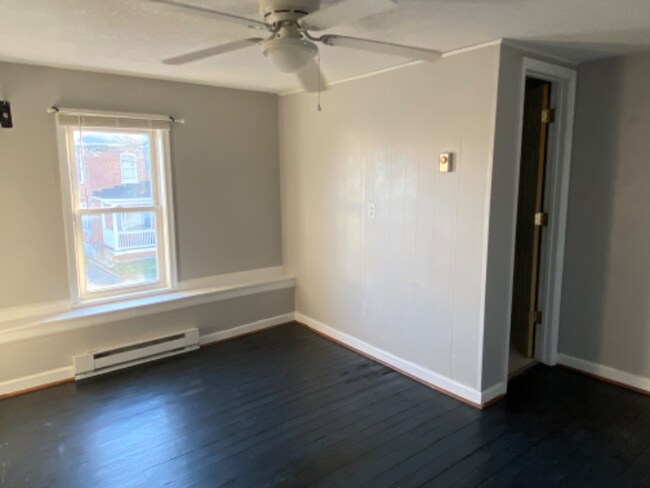 Building Photo - 727 S Loudoun St