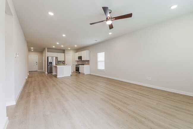 Foto del edificio - Brand New 2025 Build in Sherman | 3BR/2BA with 2-Car Garage