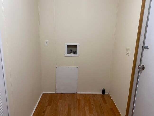 Building Photo - 134 Stone Dr