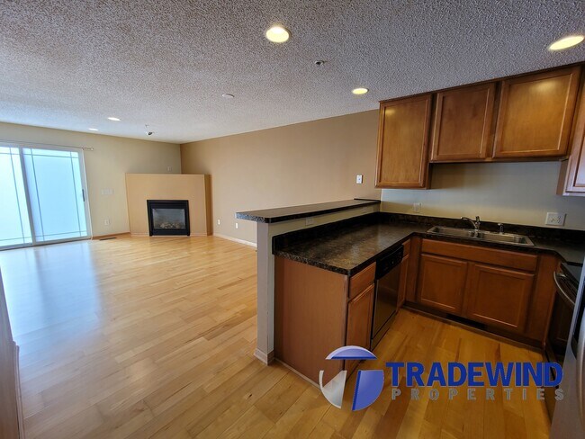 Building Photo - 4800 Underwood Ln N