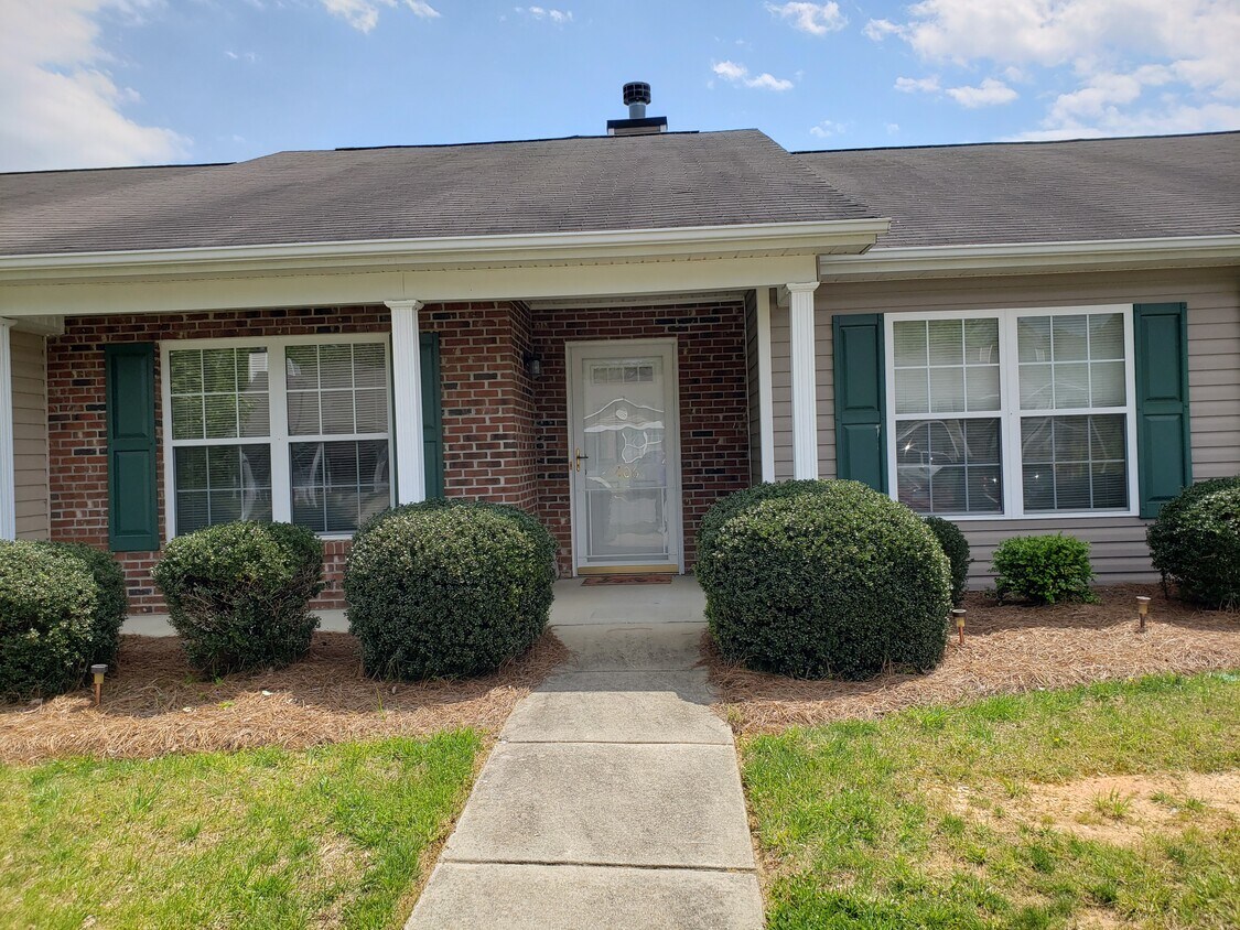 406 Chesapeake Ln, Archdale, NC 27263 House Rental in Archdale, NC