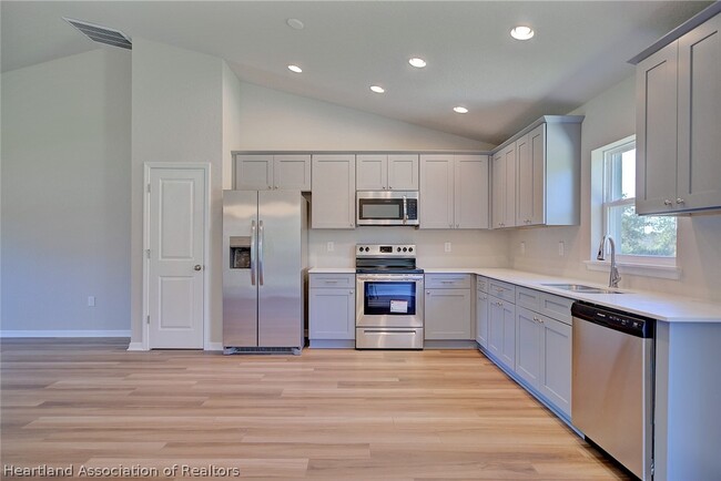 Building Photo - 5545 Castania Dr