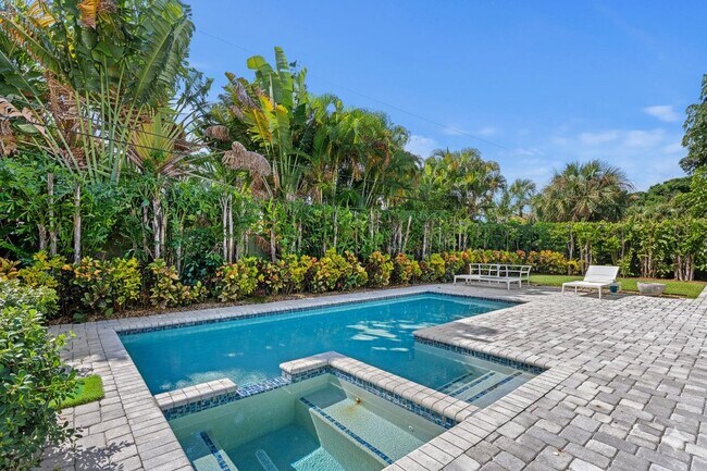 Building Photo - 200 Ellamar Rd