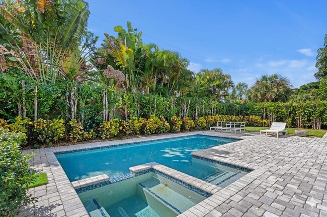 Foto del edificio - 200 Ellamar Rd