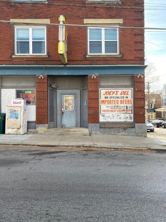 Foto del edificio - 315 W McMillan St