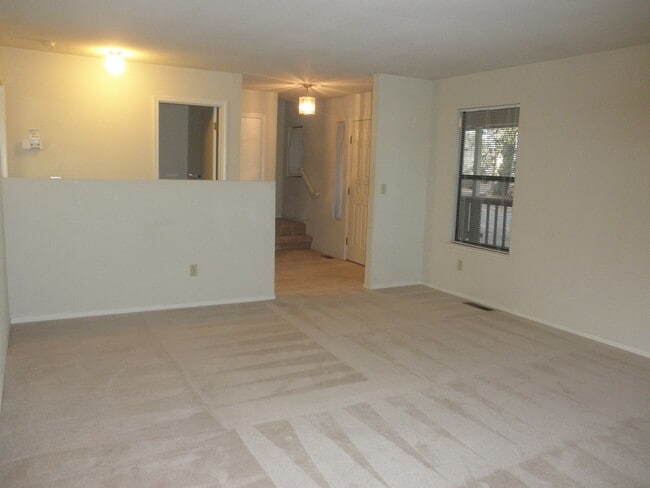 Foto del edificio - 3 bedroom/2.5 bath in Lake Wildwood, Penn ...