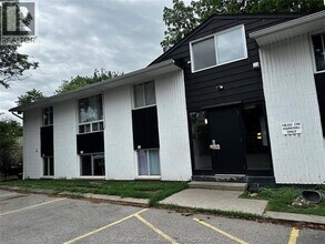 Building Photo - 89 Sheldon Ave