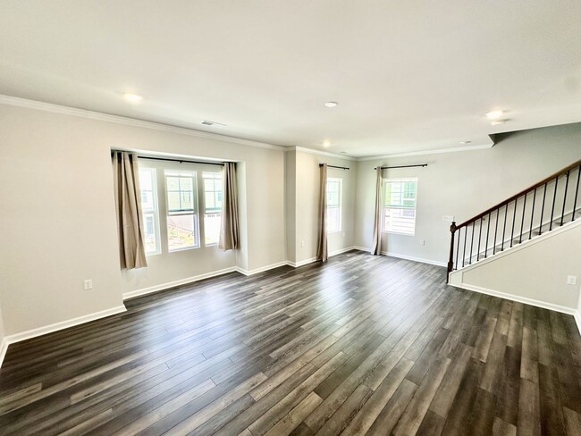 Foto del edificio - NEW Brier Creek Townhome!