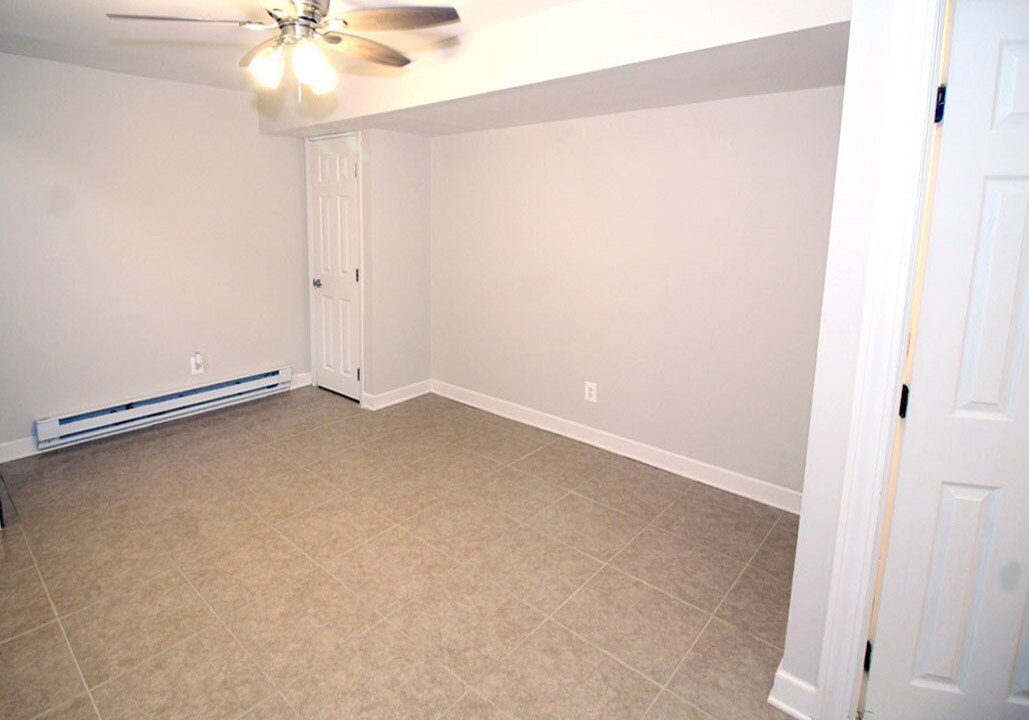 Livingroom - 1029 Rathbun Ave