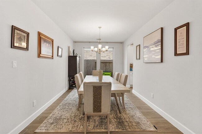 Foto del edificio - 5107 Albany Shores Ln