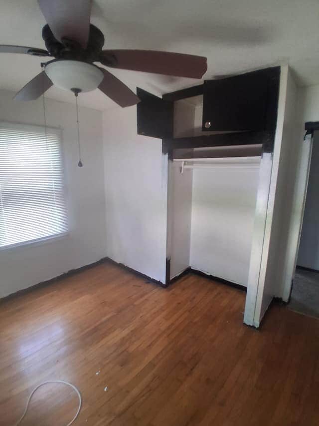 Building Photo - 11 B Ln