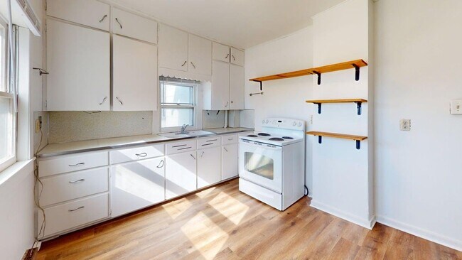 Foto del edificio - Downtown Ames Duplex - Main Floor Unit