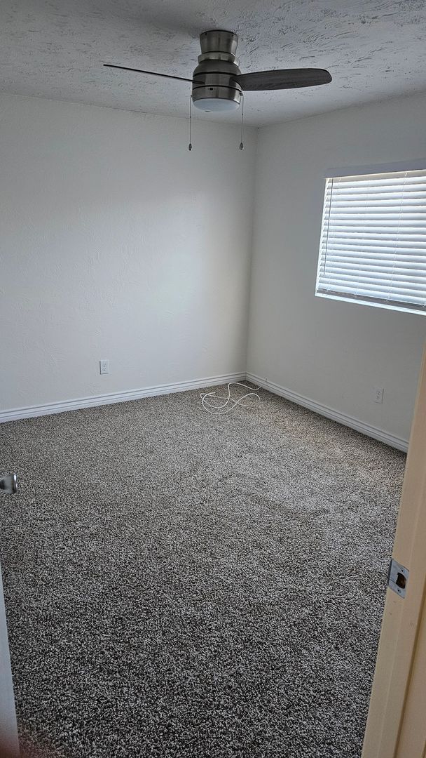 Building Photo - $3,300 - 2 Bed / 1 Bath Home in Fletcher H...