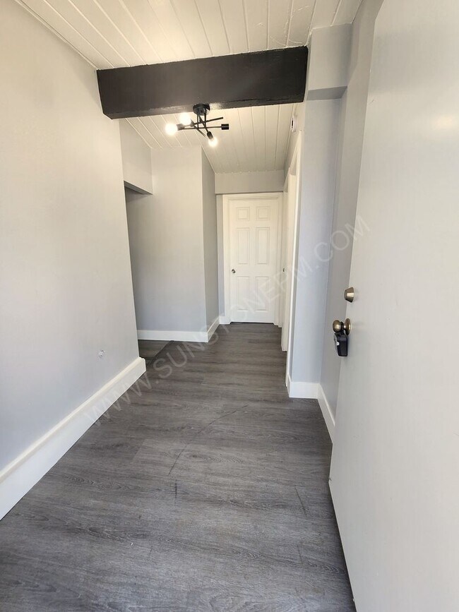 Foto del edificio - 2 Bedroom, 1 bathroom