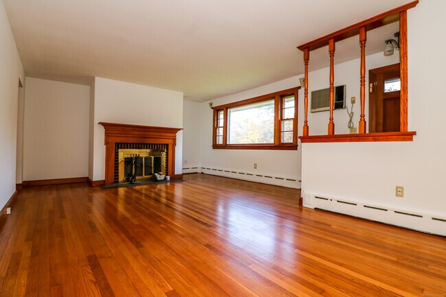 Foto del edificio - 408 Shelton Ave
