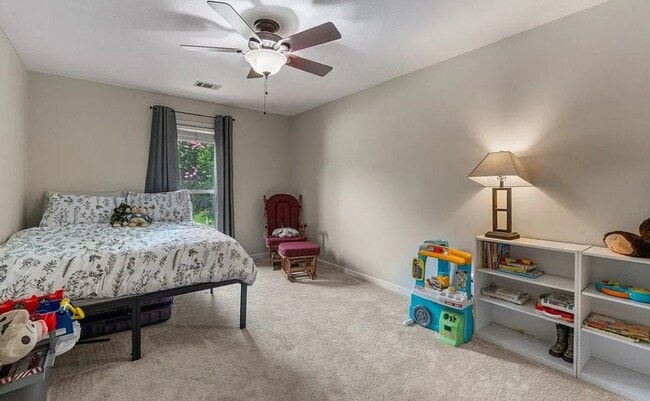 Building Photo - 5936 Manassas Dr