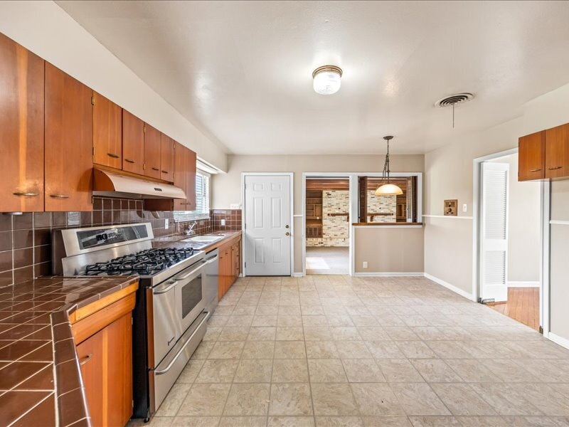 Primary Photo - Charming 3-Bedroom Home with Spacious Livi...