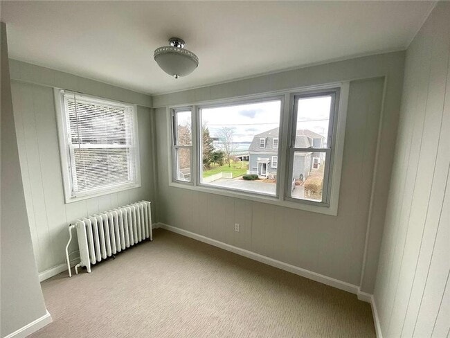 Foto del edificio - 31 Bayside Ave