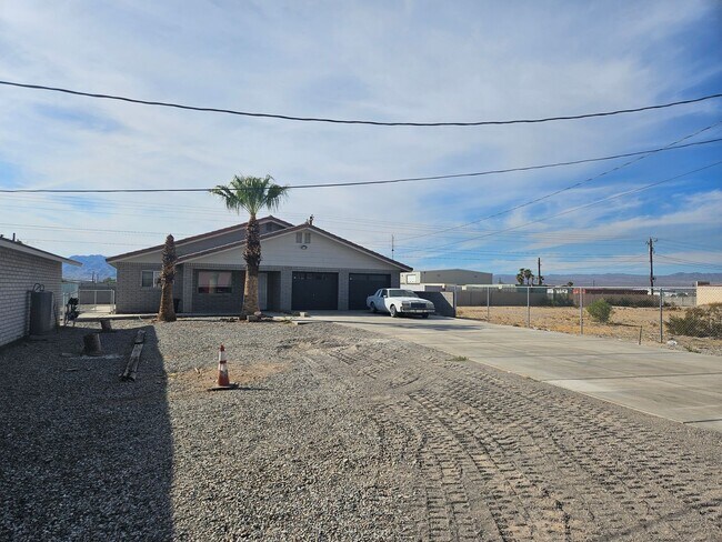 Building Photo - Unique and Beautiful Stick built home in C...