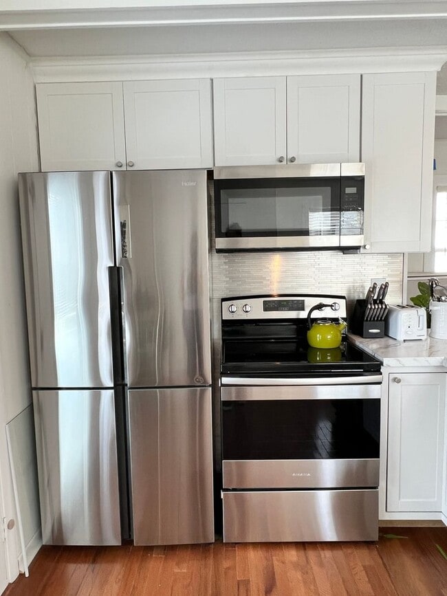 Building Photo - 2143 Winston Ave